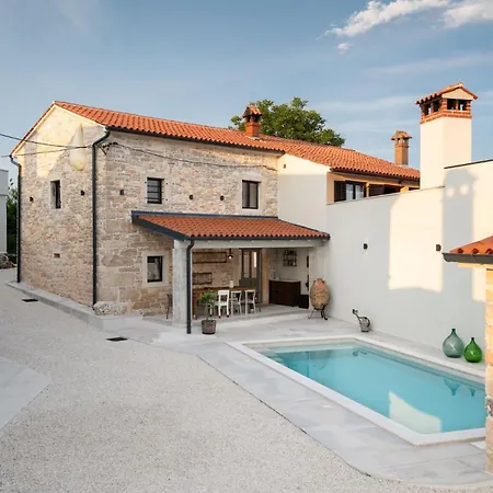 La Gioia Estate - Design Collection * Rudani